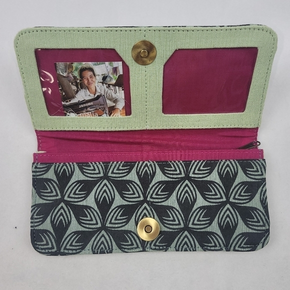 NWT sustainable ethical recycled fair-trade wallet - Picture 2 of 5